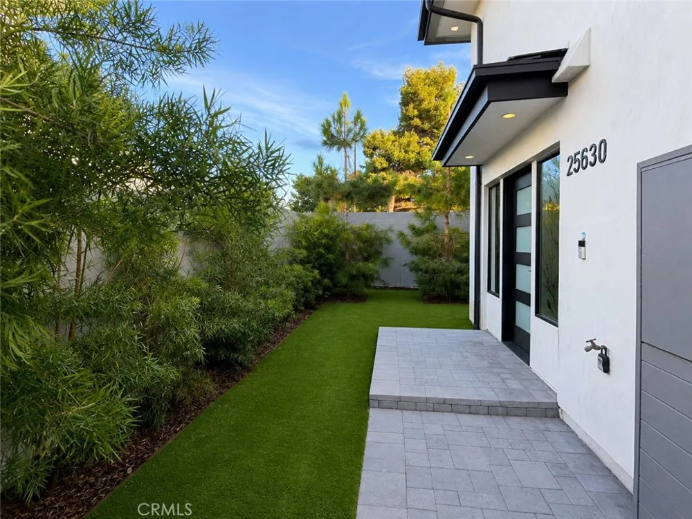 25630 Rolling Hills Way Torrance, CA 90505