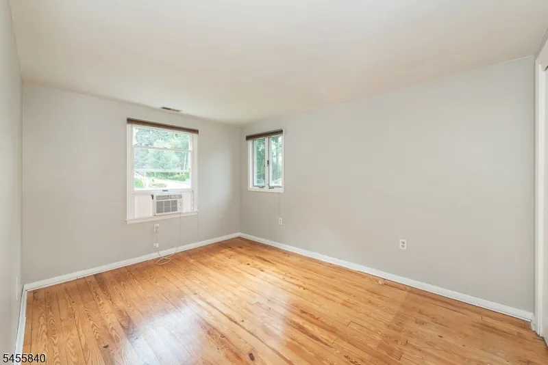 97 New York Ave Jefferson, NJ 07849