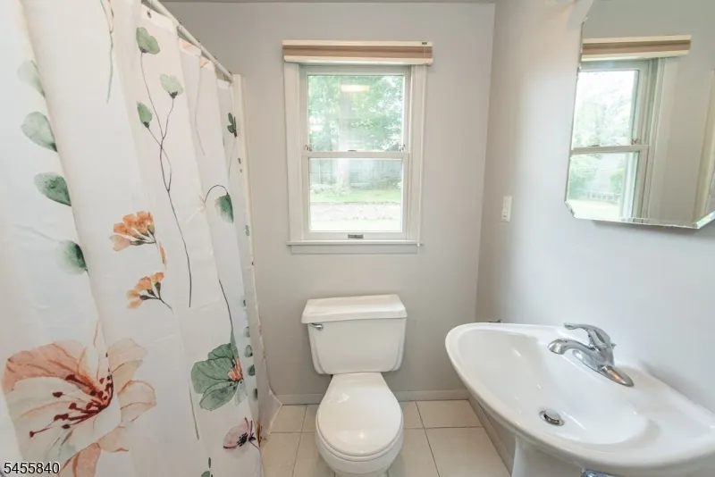 97 New York Ave Jefferson, NJ 07849