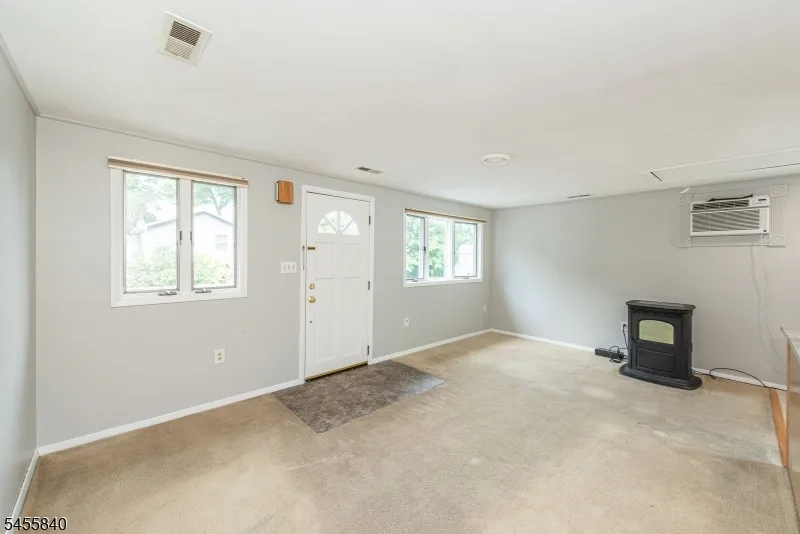 97 New York Ave Jefferson, NJ 07849