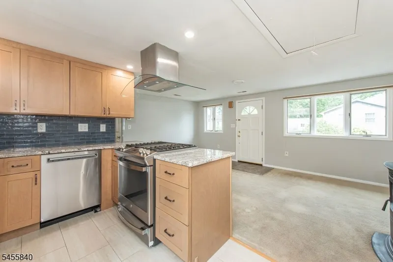97 New York Ave Jefferson, NJ 07849