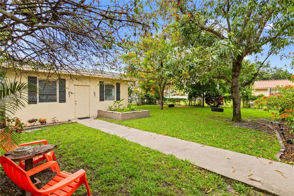 72 Palmetto Dr #0 Miami Springs, FL 33166