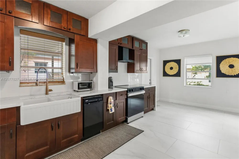 72 Palmetto Dr #0 Miami Springs, FL 33166