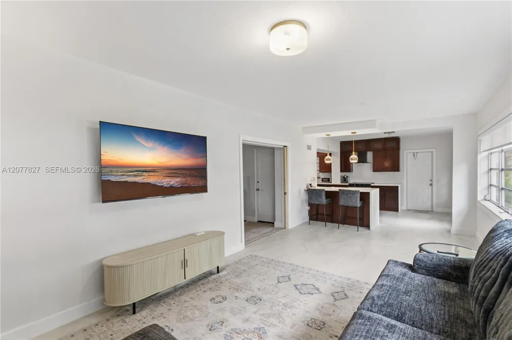 72 Palmetto Dr #0 Miami Springs, FL 33166