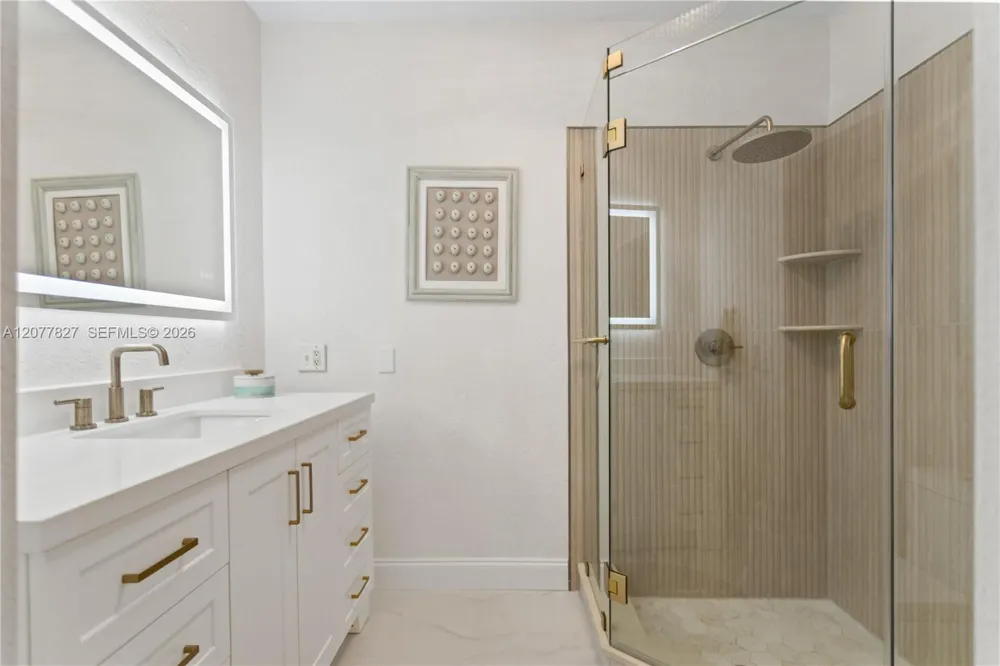 72 Palmetto Dr #0 Miami Springs, FL 33166
