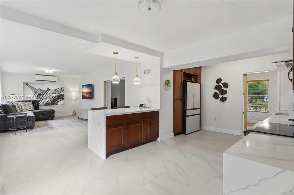 72 Palmetto Dr #0 Miami Springs, FL 33166