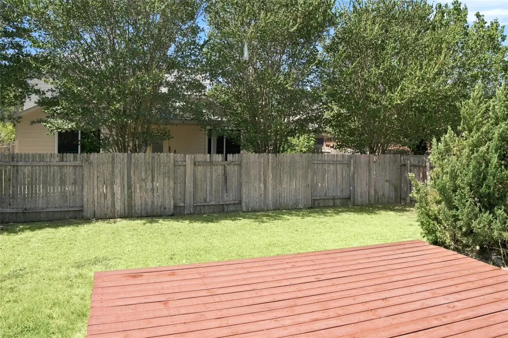 1817 Shaker Trail Austin, TX 78754