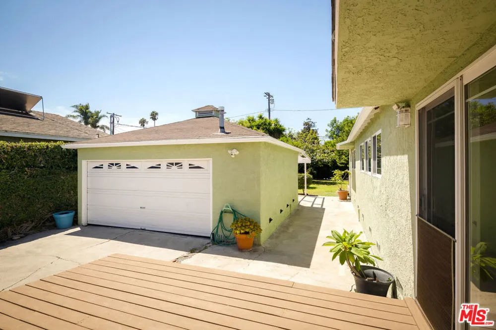 4747 Berryman Avenue Culver City, CA 90230