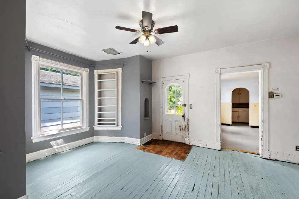 105 Locust Street E Three Oaks, MI 49128
