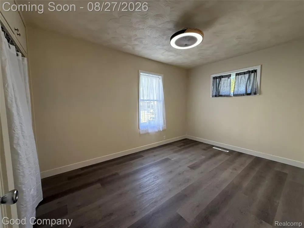 3026 Wyoming Avenue Flint City, MI 48506