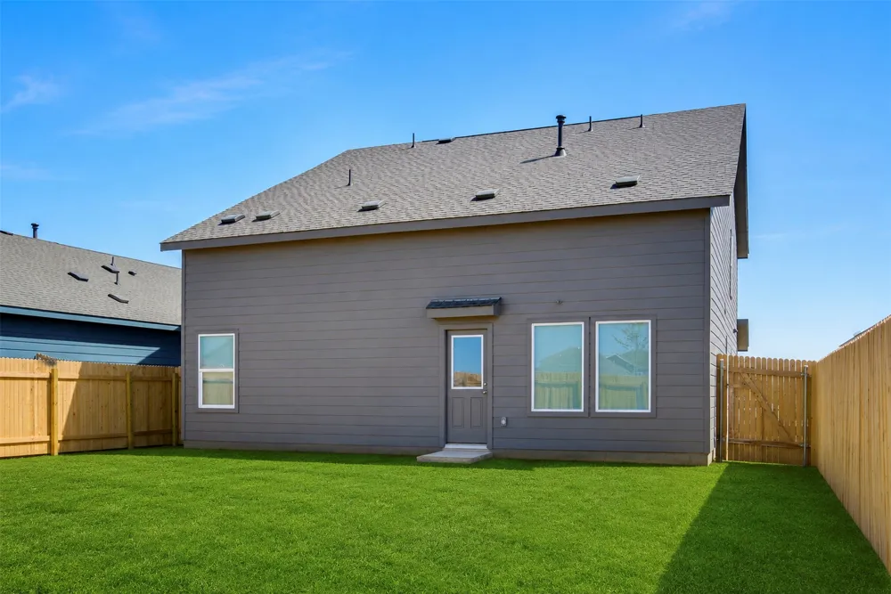 408 Paris Street Maxwell, TX 78656