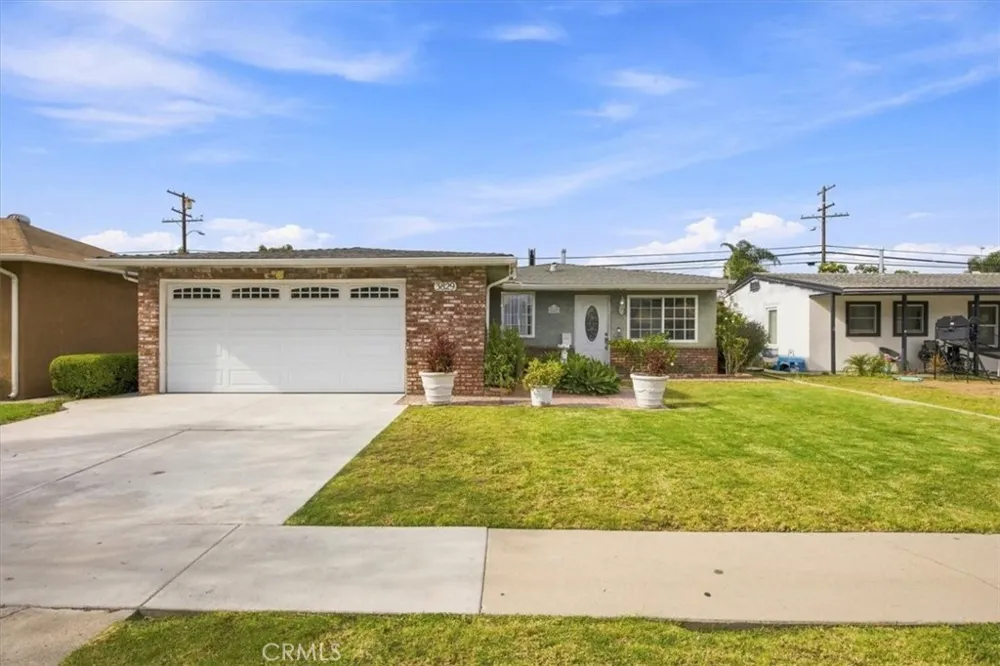 3829 W 144th Hawthorne, CA 90250