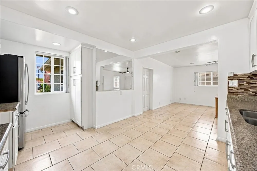 3829 W 144th Hawthorne, CA 90250