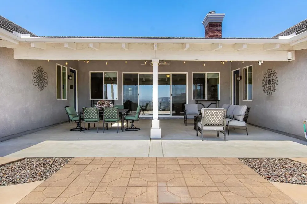 23029 Stokes Road Ramona, CA 92065