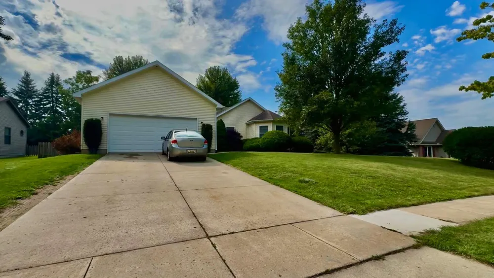 923 Union Street Tecumseh, MI 49286
