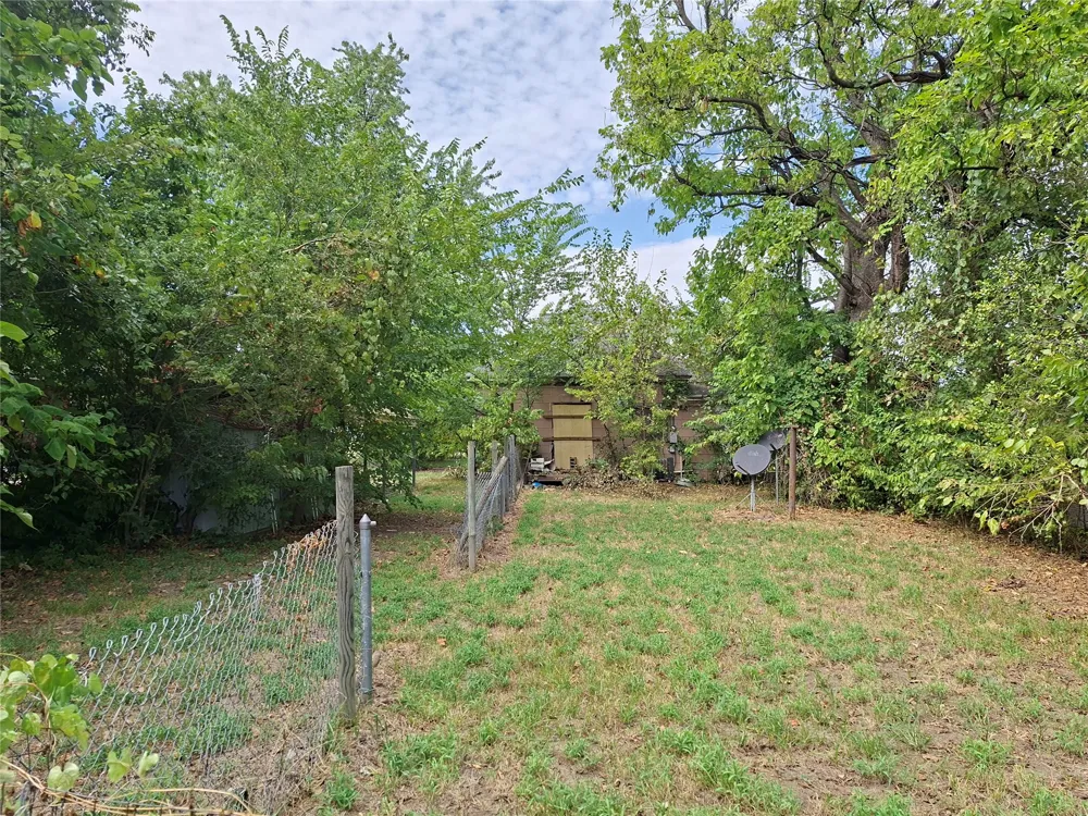 1109 E Broadway Cushing, OK 74023