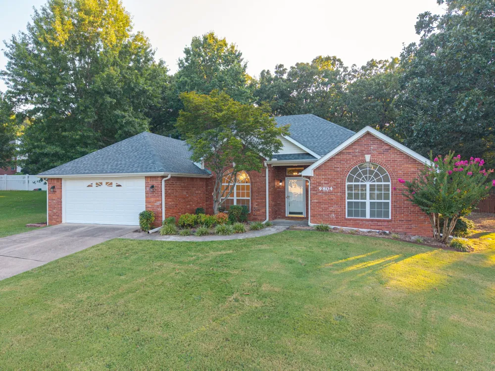9804 Broadwell Fort Smith, AR 72908