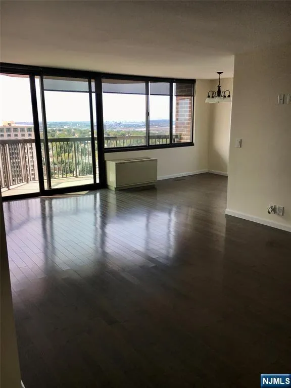 770 Anderson Avenue 22D Cliffside Park, NJ 07010