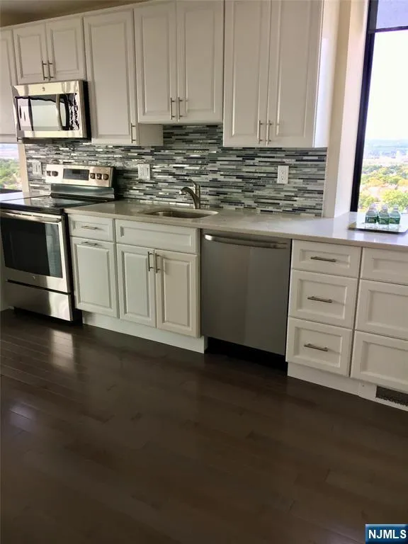 770 Anderson Avenue 22D Cliffside Park, NJ 07010