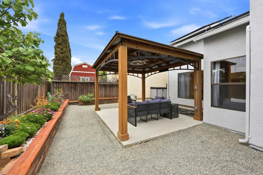 126 Mediterranean Avenue Hayward, CA 94544