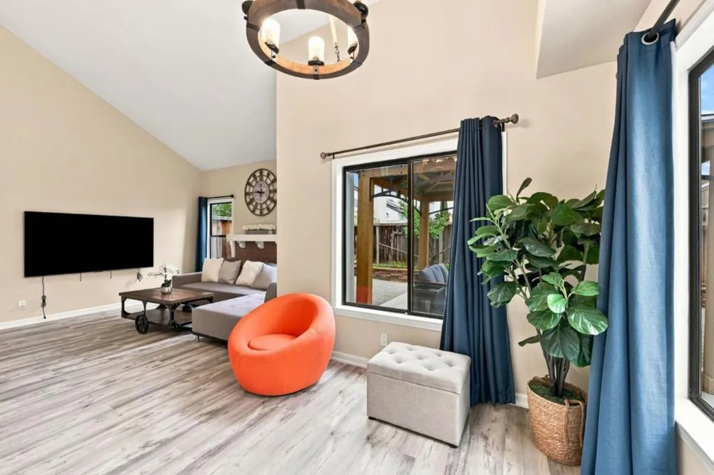 126 Mediterranean Avenue Hayward, CA 94544