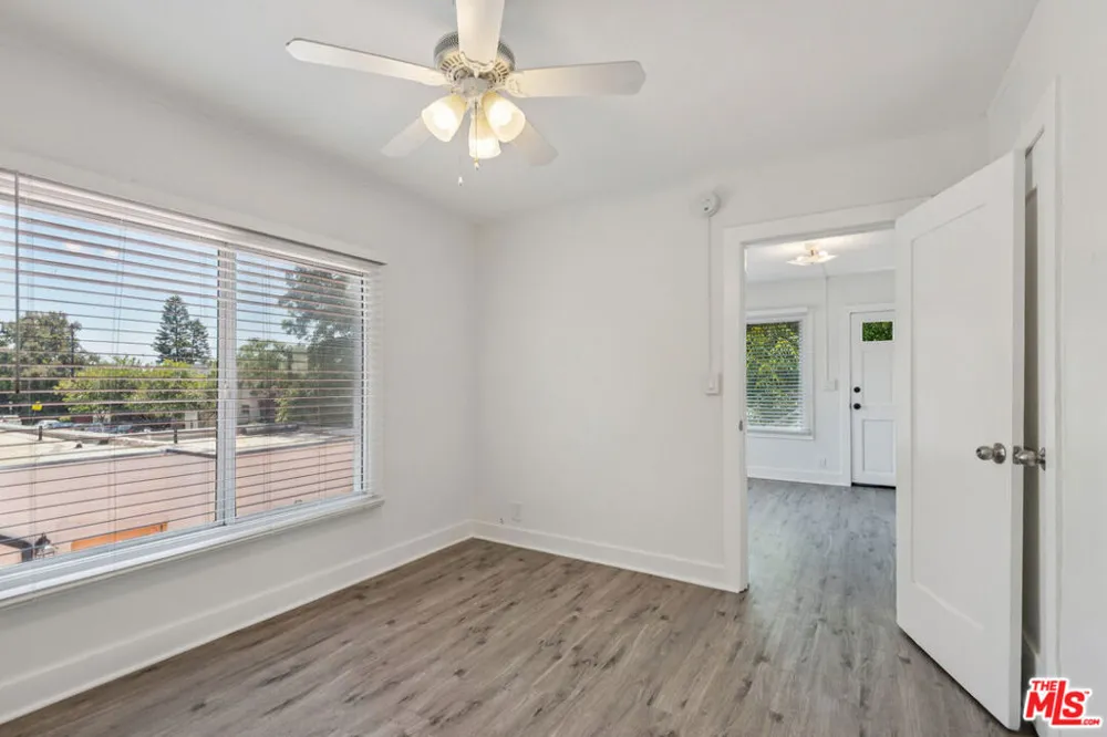 254 5th Avenue Venice, CA 90291