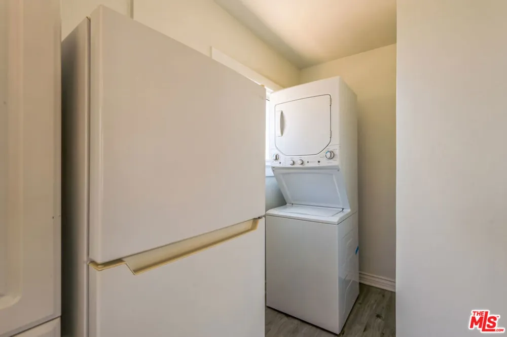 254 5th Avenue Venice, CA 90291