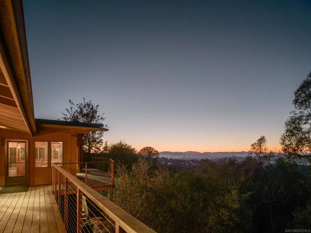 16208 Orchard Bend Poway, CA 92064