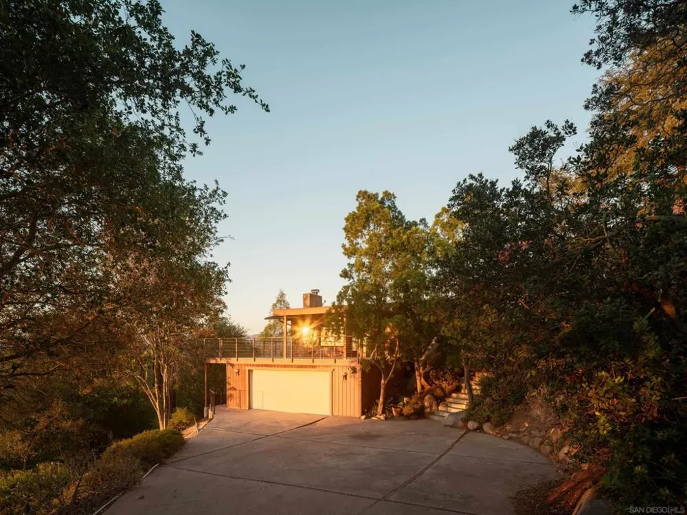 16208 Orchard Bend Poway, CA 92064
