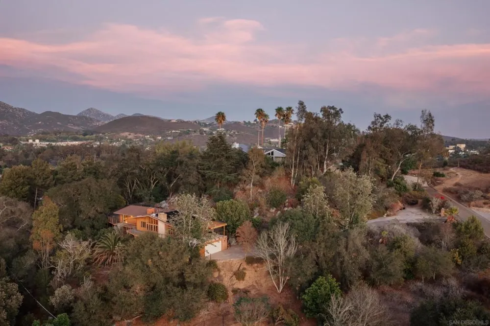 16208 Orchard Bend Poway, CA 92064