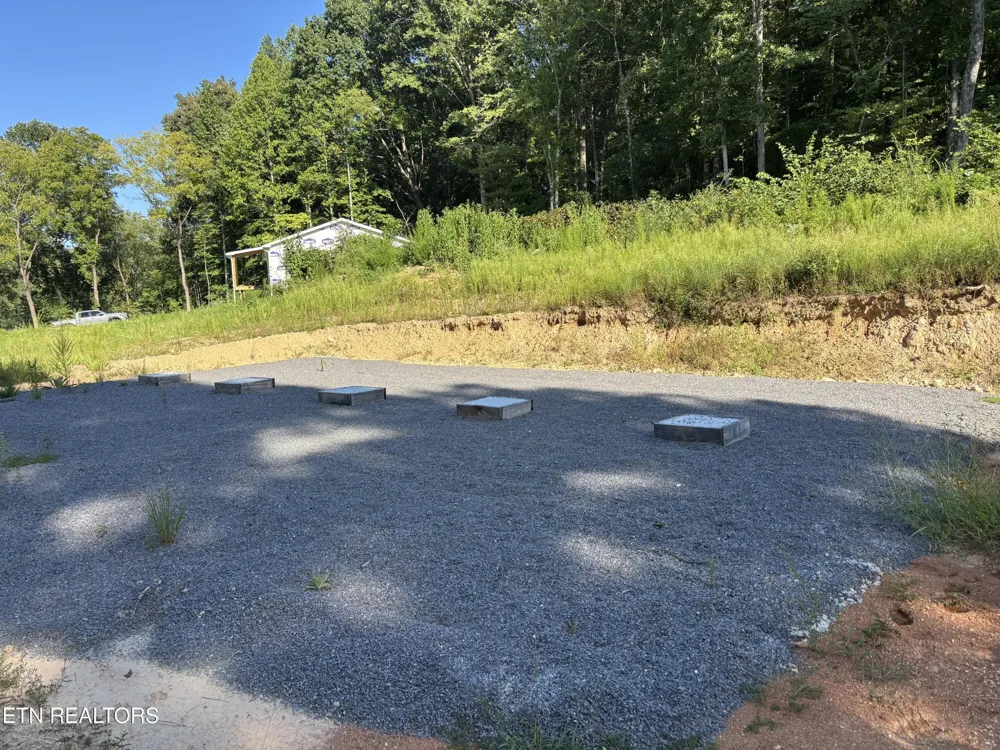 2 County Road 181 Decatur, TN 37322