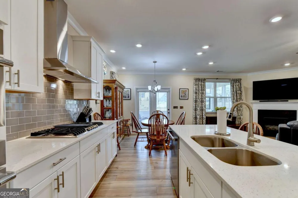 1621 Saddlegate DR Canton, GA 30114