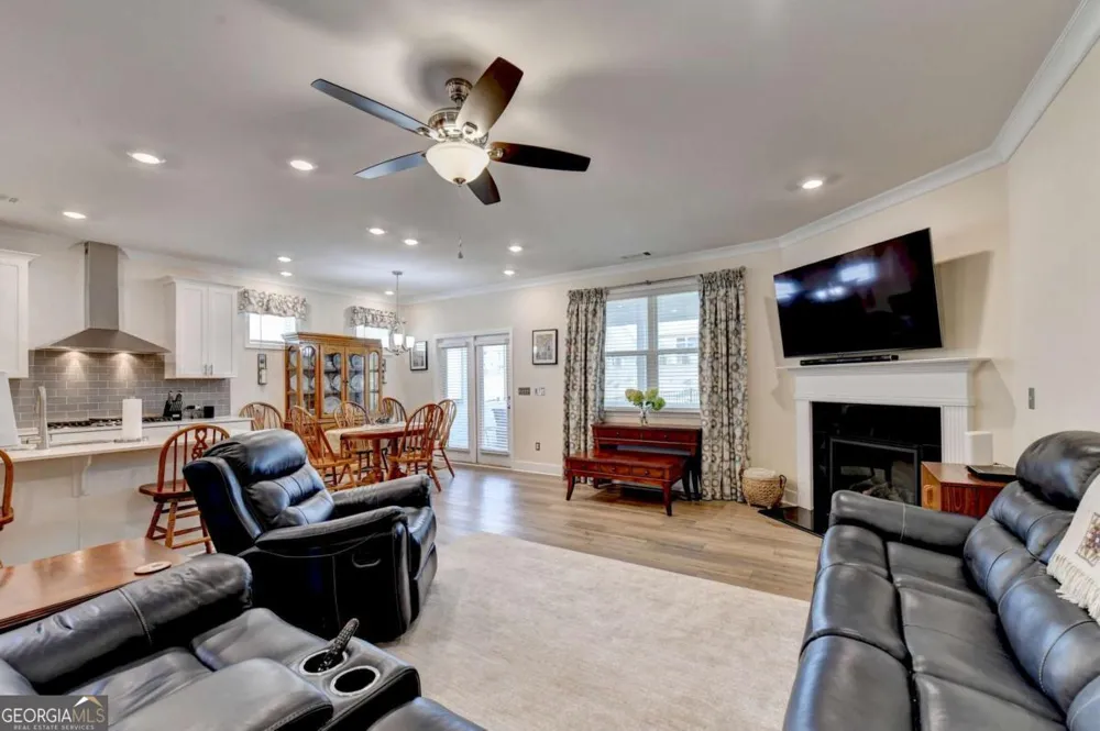 1621 Saddlegate DR Canton, GA 30114