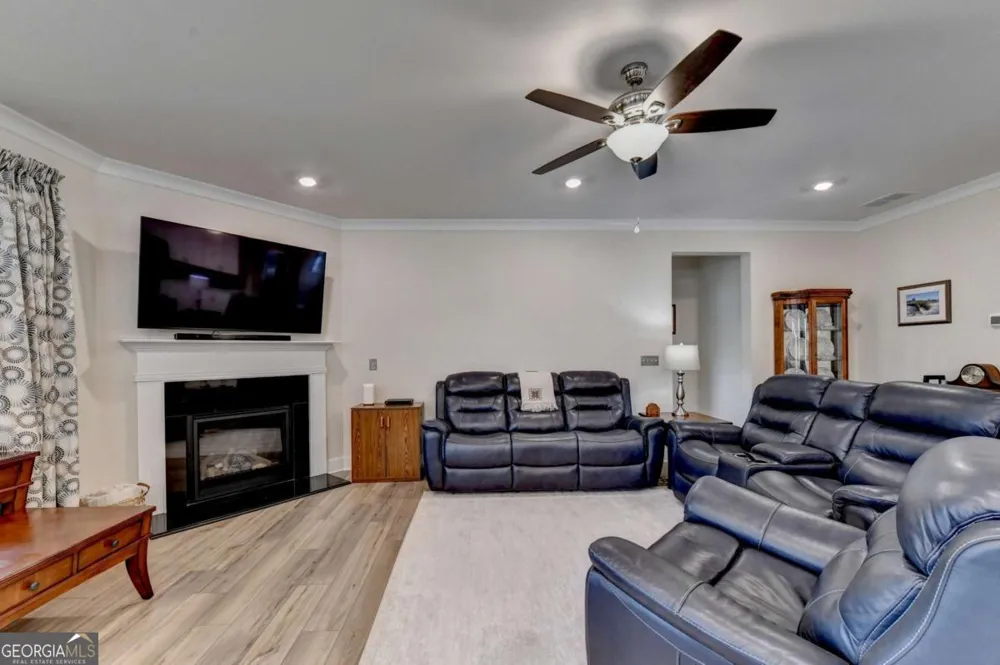 1621 Saddlegate DR Canton, GA 30114