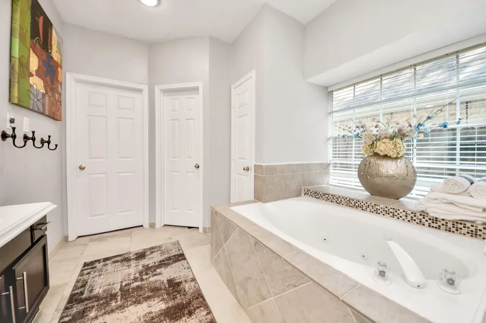 1123 Glendale Drive Sugar Land, TX 77479