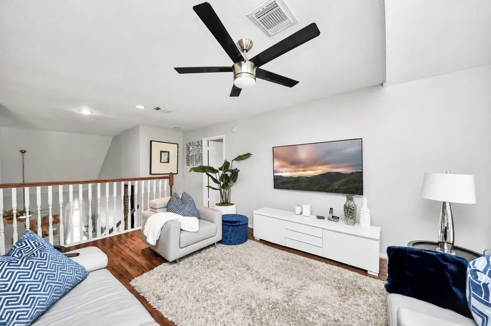 1123 Glendale Drive Sugar Land, TX 77479