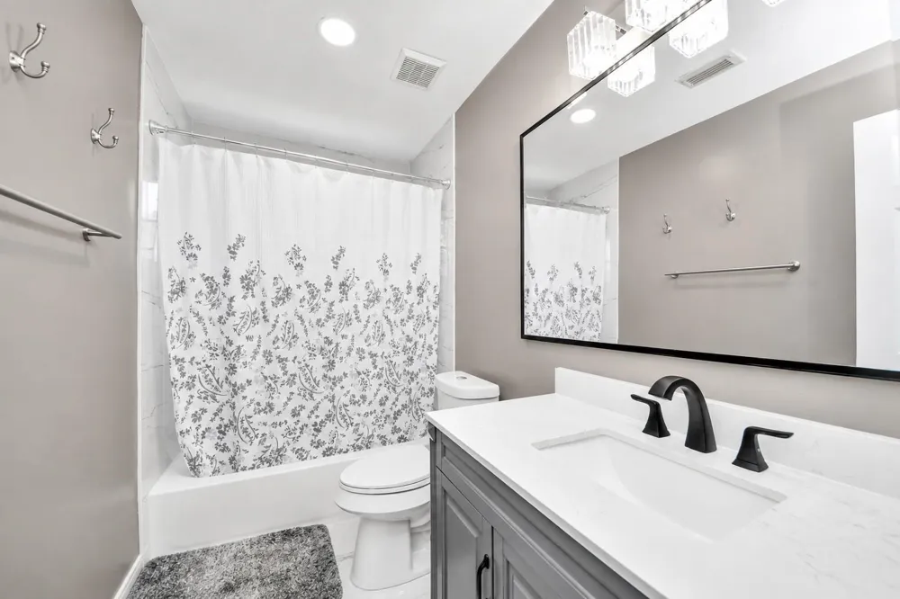 1123 Glendale Drive Sugar Land, TX 77479