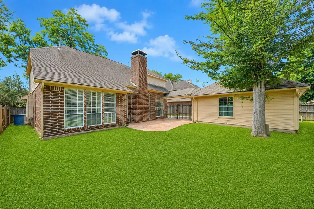 1123 Glendale Drive Sugar Land, TX 77479