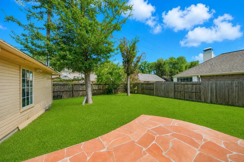 1123 Glendale Drive Sugar Land, TX 77479