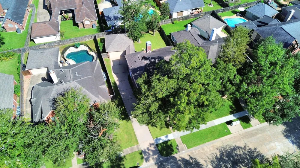 1123 Glendale Drive Sugar Land, TX 77479