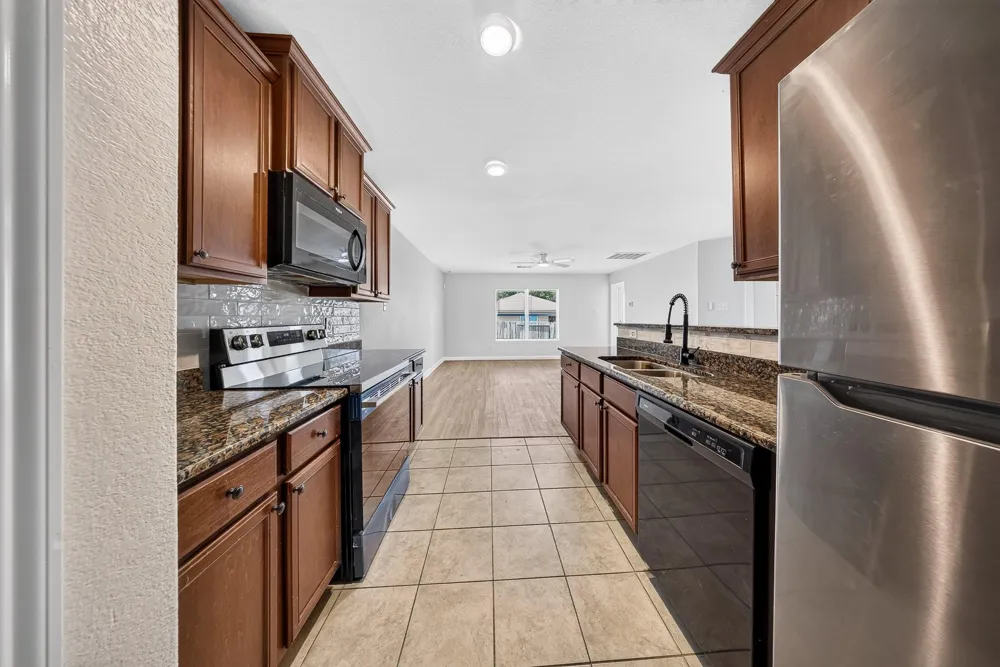 21315 Crimson Orchard Drive Hockley, TX 77447