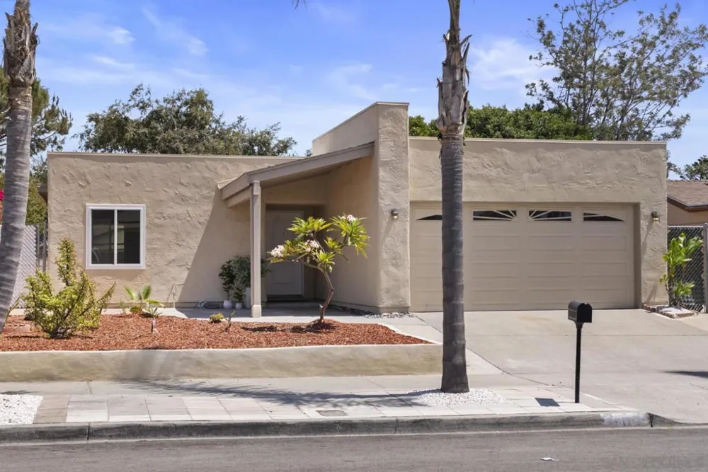 4105 Alana Cir Oceanside, CA 92056