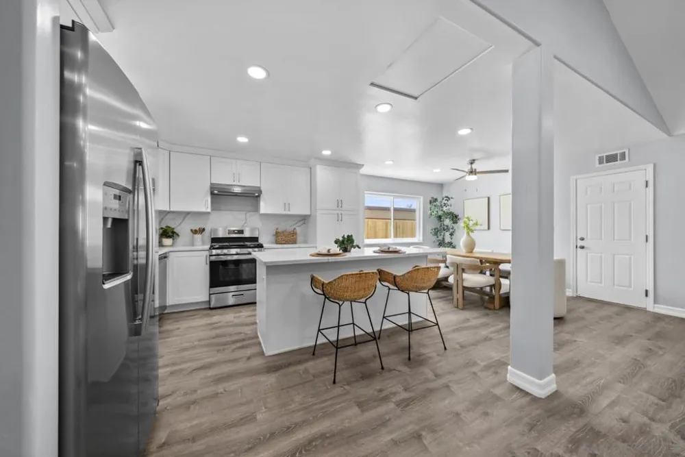 4105 Alana Cir Oceanside, CA 92056
