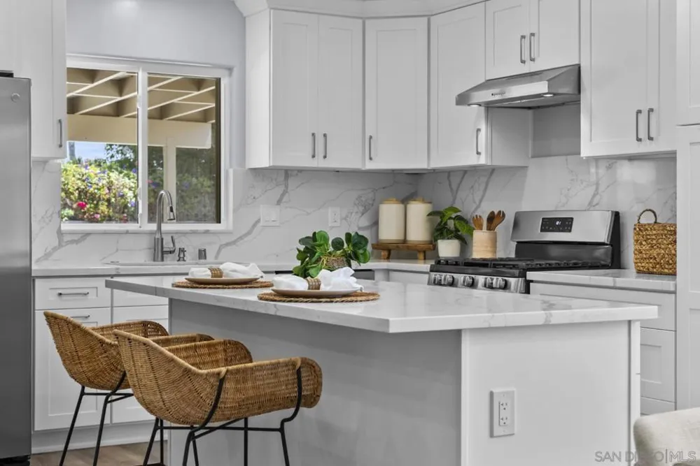 4105 Alana Cir Oceanside, CA 92056