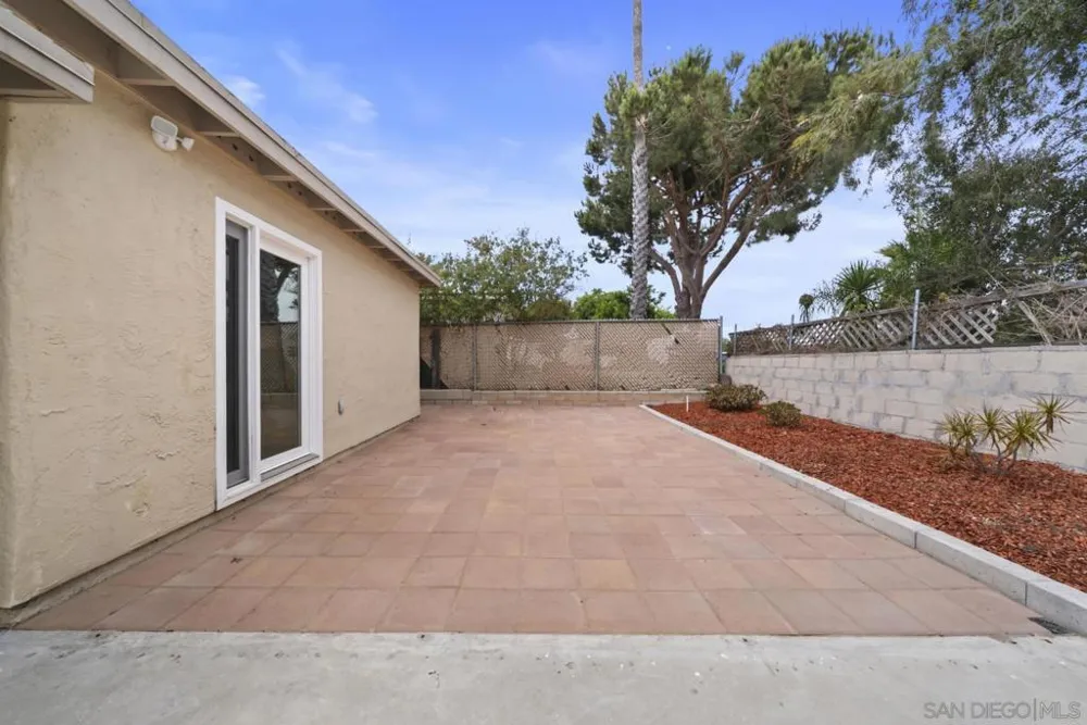 4105 Alana Cir Oceanside, CA 92056