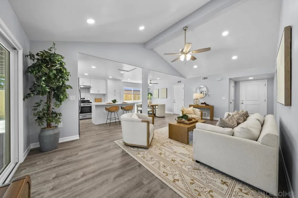 4105 Alana Cir Oceanside, CA 92056