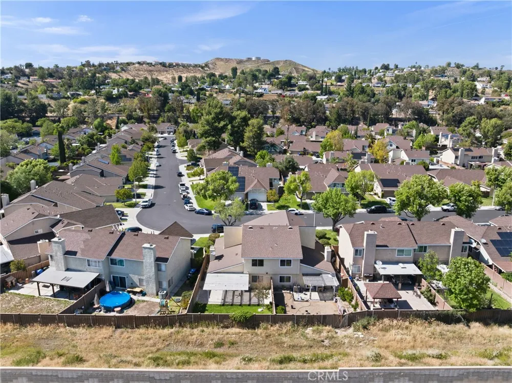 16722 Shinedale Drive Canyon Country, CA 91387