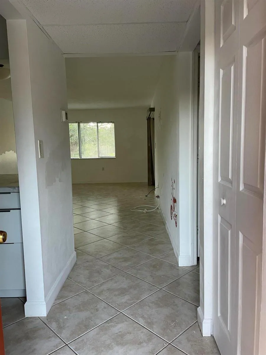 830 SW 9th Street Circle #APT 201 Boca Raton, FL 33486