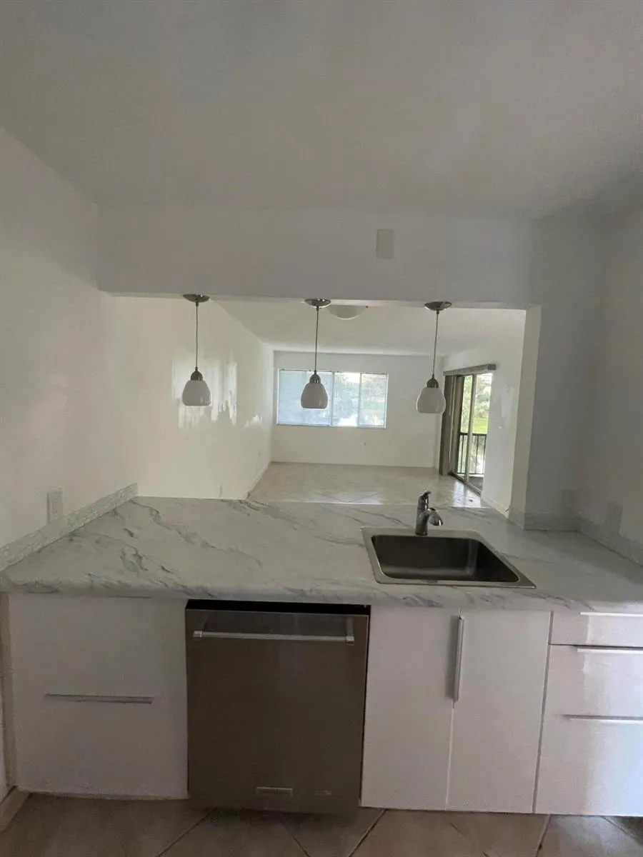 830 SW 9th Street Circle #APT 201 Boca Raton, FL 33486