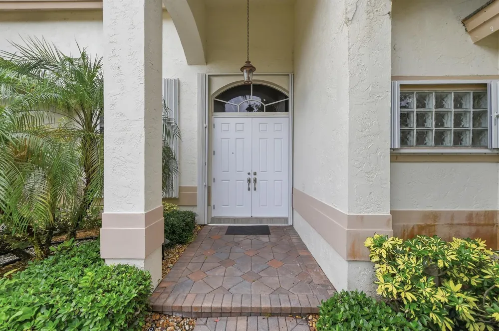 2644 MILLER COURT Weston, FL 33332